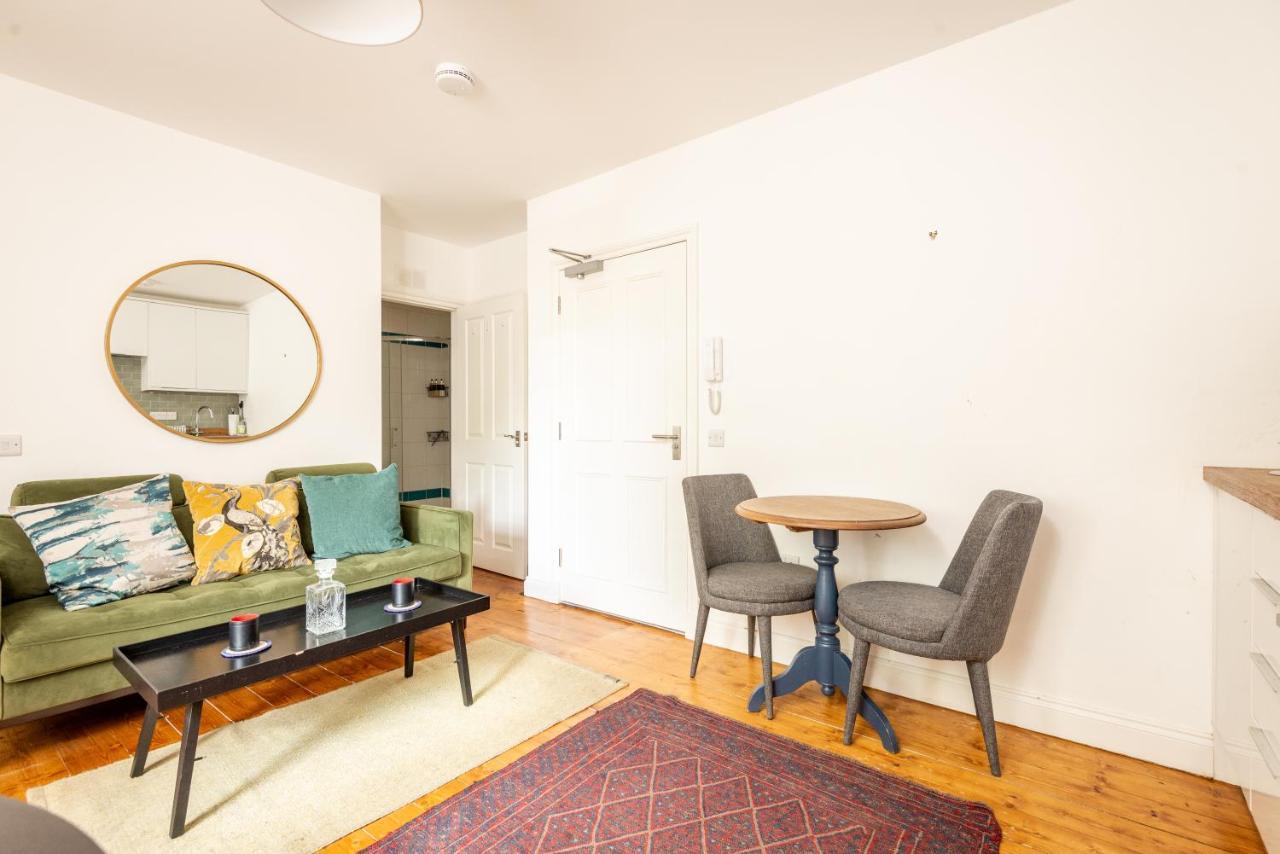 Central 2 Bedroom Apartment - South Street - St. Andrews Exterior photo